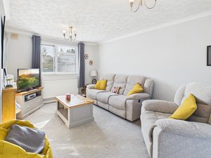 Sitting Room - click for photo gallery